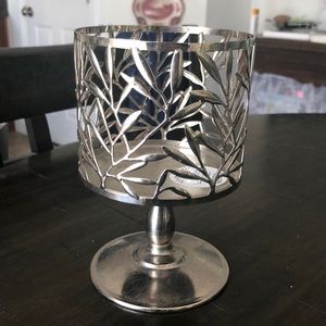 Leaf Pattern B&BW Candle Holder